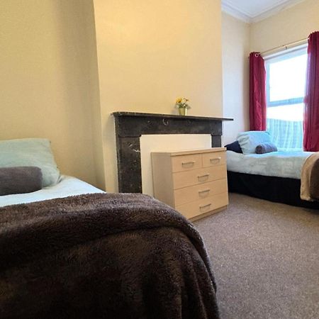 Shirley House 1, Guest House, Self Catering, Self Check In With Smart Locks, Use Of Fully Equipped Kitchen, Walking Distance To Southampton Central, Excellent Transport Links, Ideal For Longer Stays מראה חיצוני תמונה