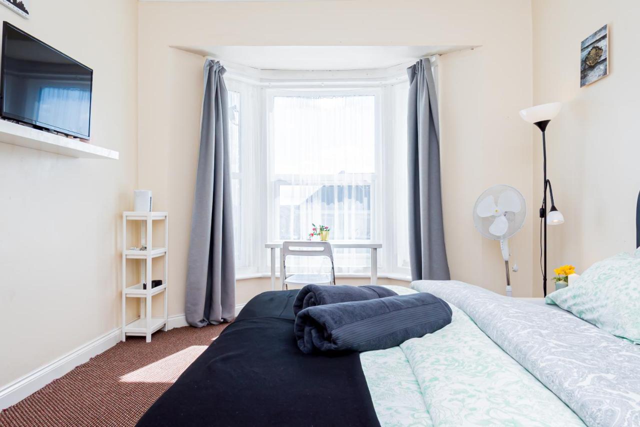 Shirley House 1, Guest House, Self Catering, Self Check In With Smart Locks, Use Of Fully Equipped Kitchen, Walking Distance To Southampton Central, Excellent Transport Links, Ideal For Longer Stays מראה חיצוני תמונה