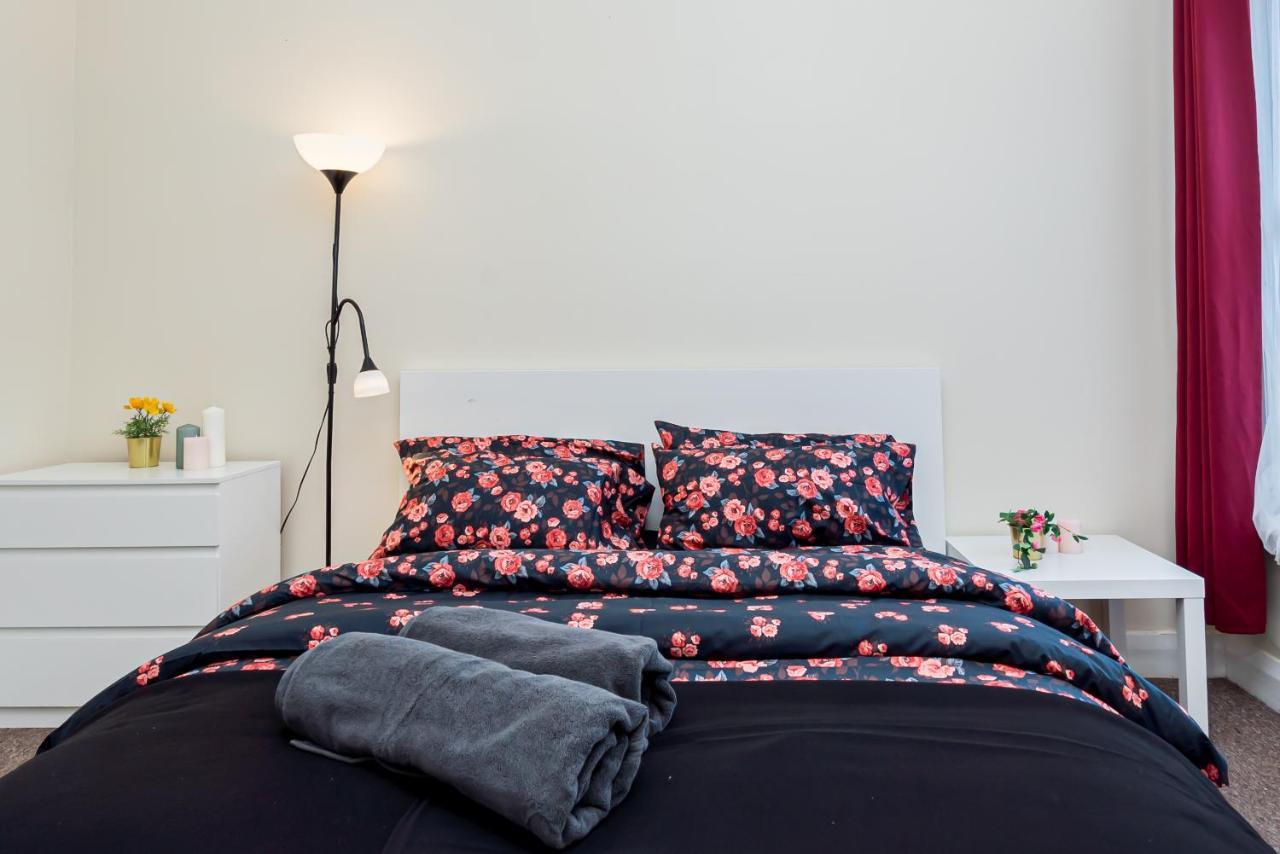 Shirley House 1, Guest House, Self Catering, Self Check In With Smart Locks, Use Of Fully Equipped Kitchen, Walking Distance To Southampton Central, Excellent Transport Links, Ideal For Longer Stays מראה חיצוני תמונה