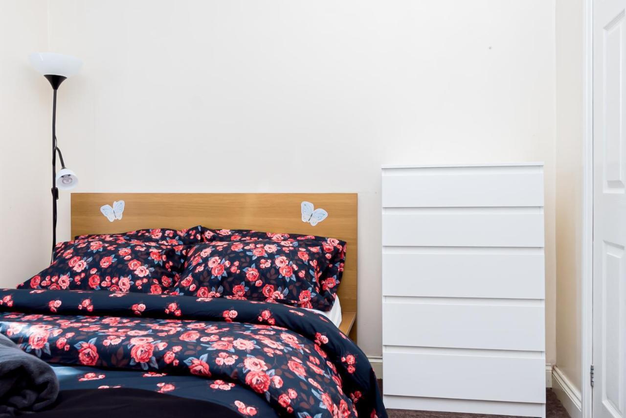 Shirley House 1, Guest House, Self Catering, Self Check In With Smart Locks, Use Of Fully Equipped Kitchen, Walking Distance To Southampton Central, Excellent Transport Links, Ideal For Longer Stays מראה חיצוני תמונה