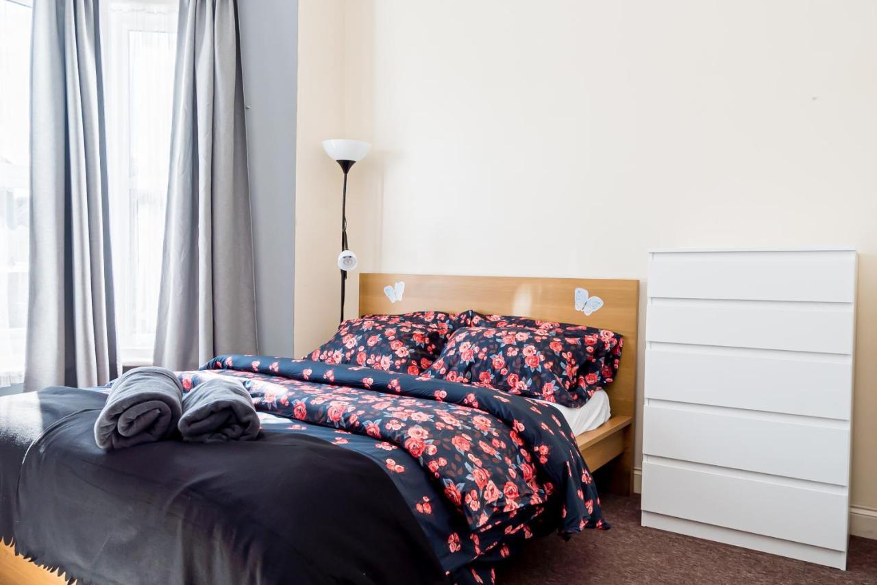 Shirley House 1, Guest House, Self Catering, Self Check In With Smart Locks, Use Of Fully Equipped Kitchen, Walking Distance To Southampton Central, Excellent Transport Links, Ideal For Longer Stays מראה חיצוני תמונה
