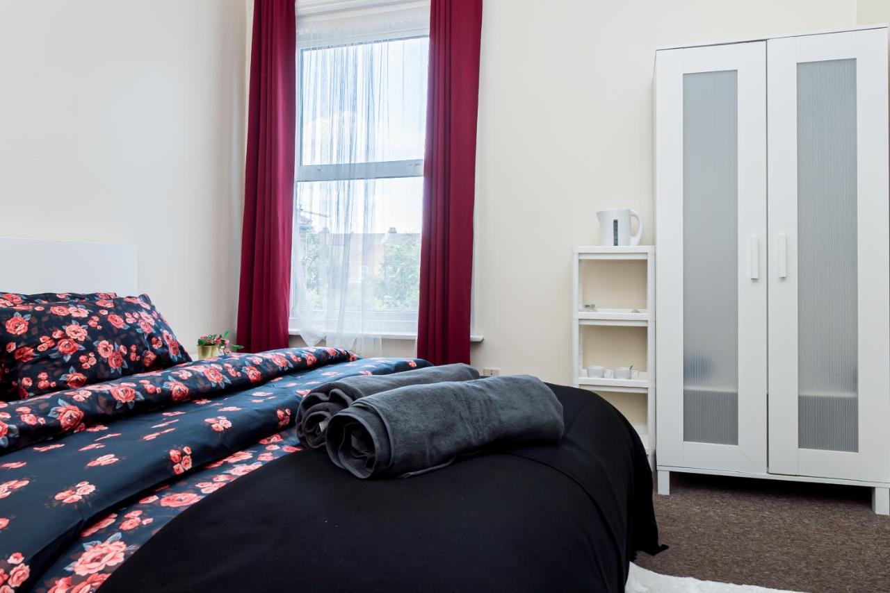 Shirley House 1, Guest House, Self Catering, Self Check In With Smart Locks, Use Of Fully Equipped Kitchen, Walking Distance To Southampton Central, Excellent Transport Links, Ideal For Longer Stays מראה חיצוני תמונה
