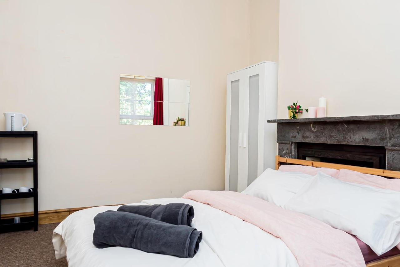 Shirley House 1, Guest House, Self Catering, Self Check In With Smart Locks, Use Of Fully Equipped Kitchen, Walking Distance To Southampton Central, Excellent Transport Links, Ideal For Longer Stays מראה חיצוני תמונה